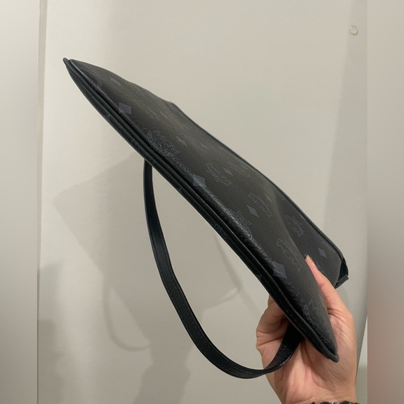 Authentic MCM Black Visetos Liz Shopper Tote Removable Pouch - Picture 7 of 11